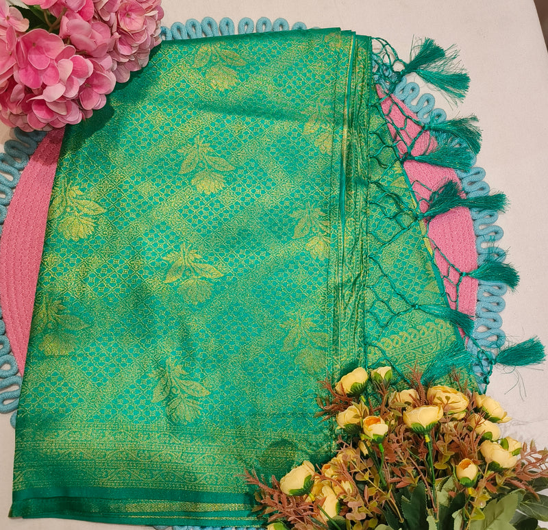 Radiant Rani Pink Banarasi Silk Saree with Opulent Zari Design