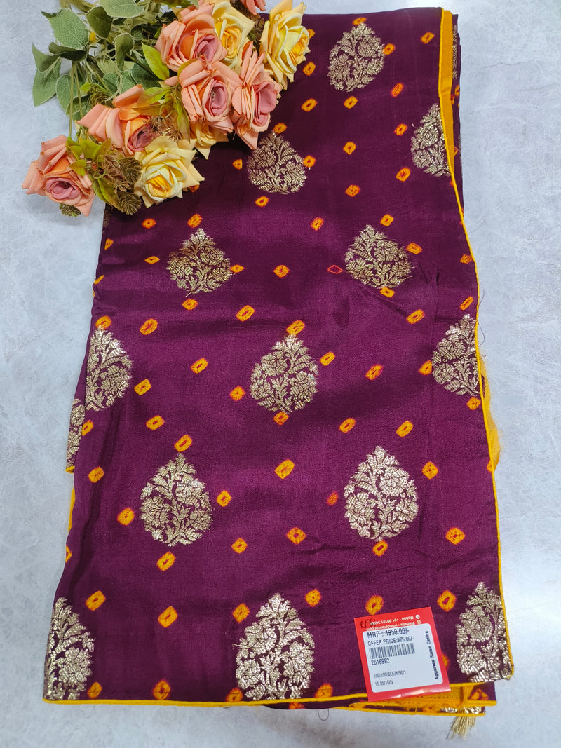 Lush Emerald Green Bandhani Saree with Floral Golden Zari Buttis