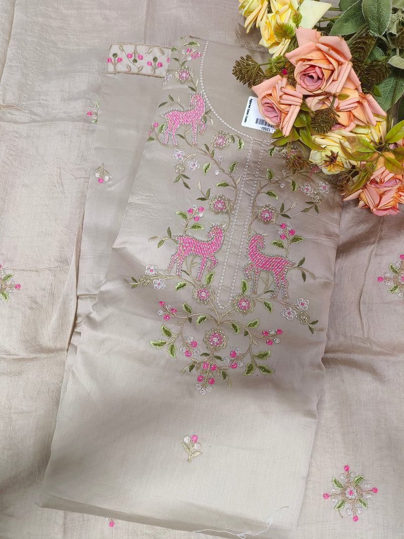Chic Dusty Pink Deer Motif Embroidered Fancy Suit